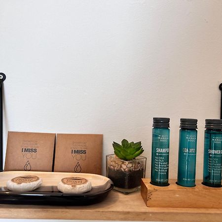 The Badger Set Apartment Hinderwell Bagian luar foto