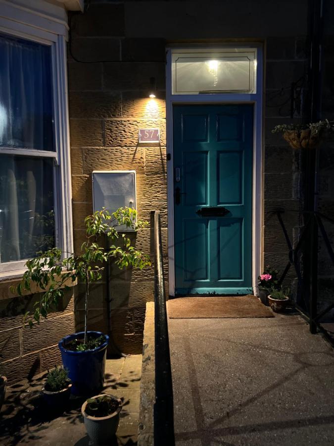 The Badger Set Apartment Hinderwell Bagian luar foto