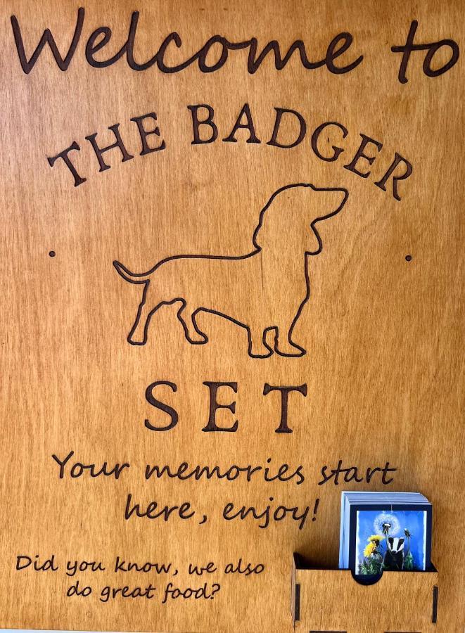 The Badger Set Apartment Hinderwell Bagian luar foto